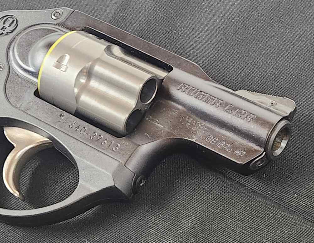Ruger LCR Hammerless - 2" - 38spl - Used-img-6
