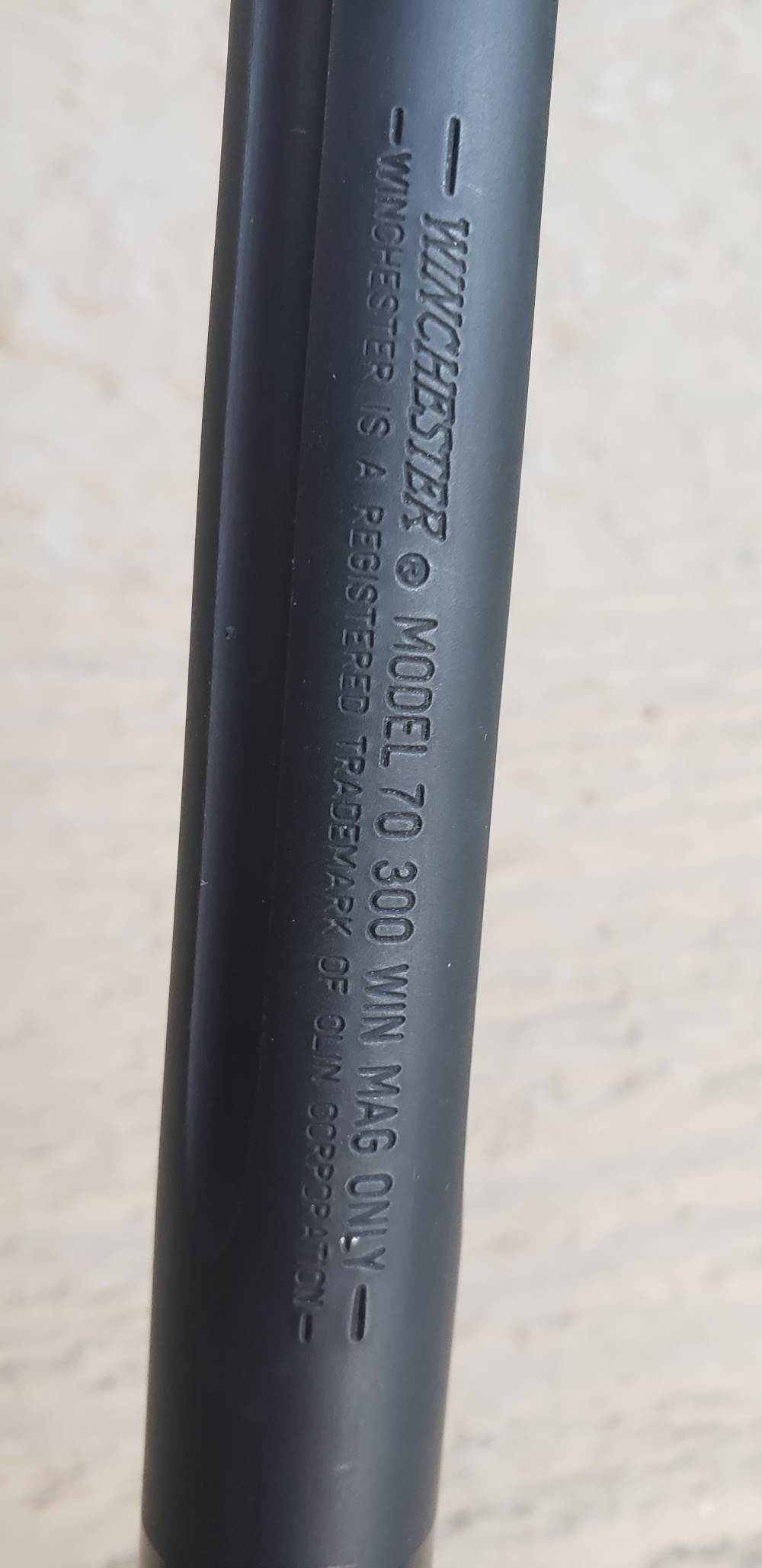Winchester  model 70 classic  extreme weather 300 Winchester -img-5