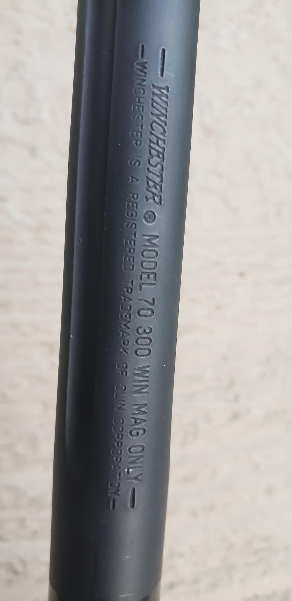 Winchester  model 70 classic  extreme weather 300 Winchester -img-2