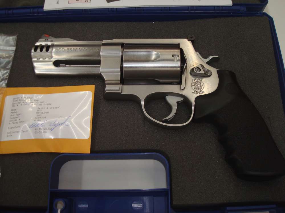 Smith & Wesson Model: 500 Revolver 4 Inch - One Owner - Never Used-img-0