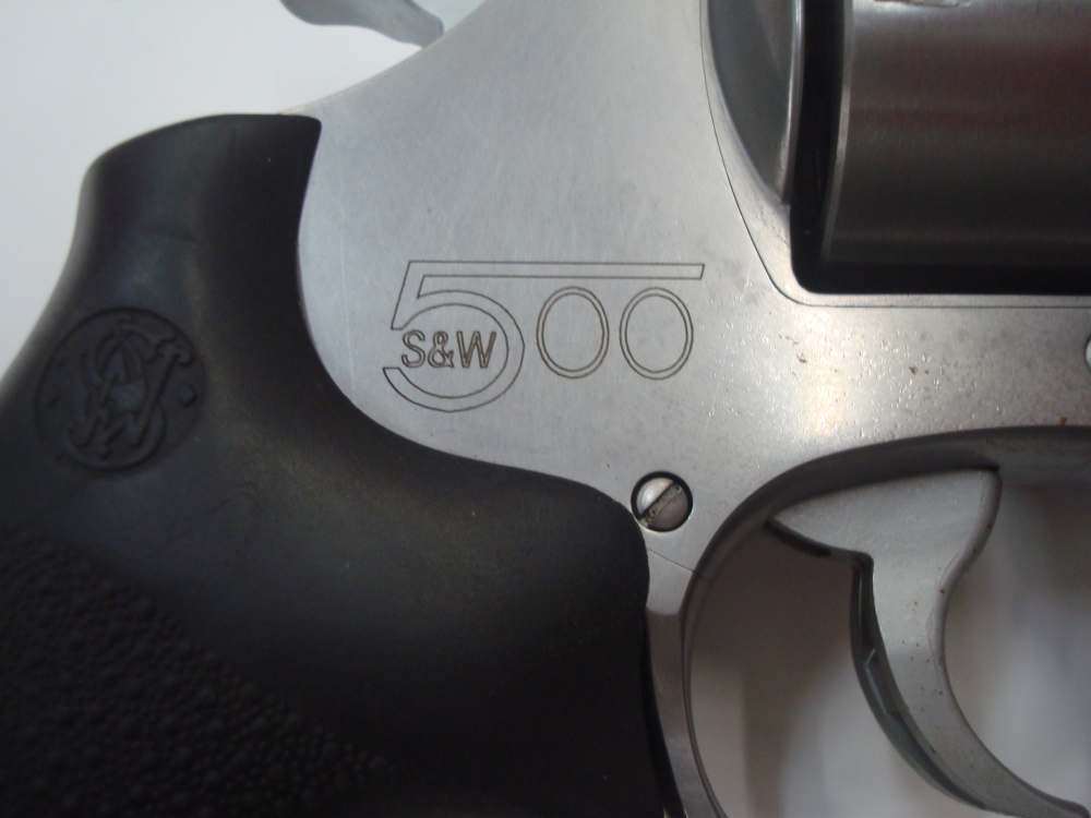Smith & Wesson Model: 500 Revolver 4 Inch - One Owner - Never Used-img-6