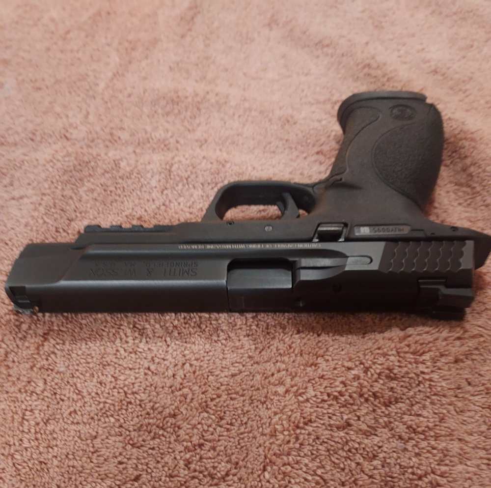 Smith & Wessom M&P9L...5".  Test fired only! Apex full trigger kit!-img-11