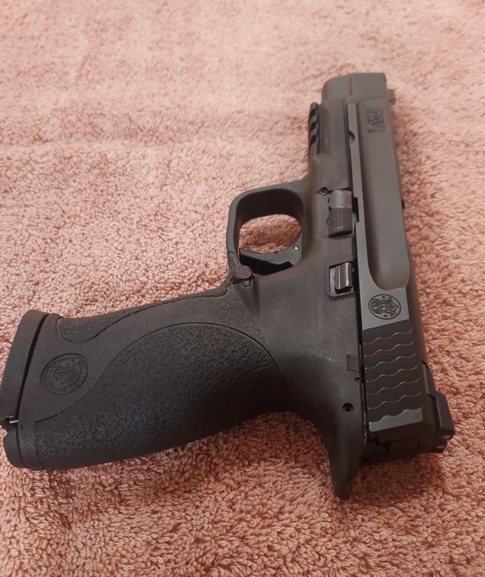 Smith & Wessom M&P9L...5".  Test fired only! Apex full trigger kit!-img-3