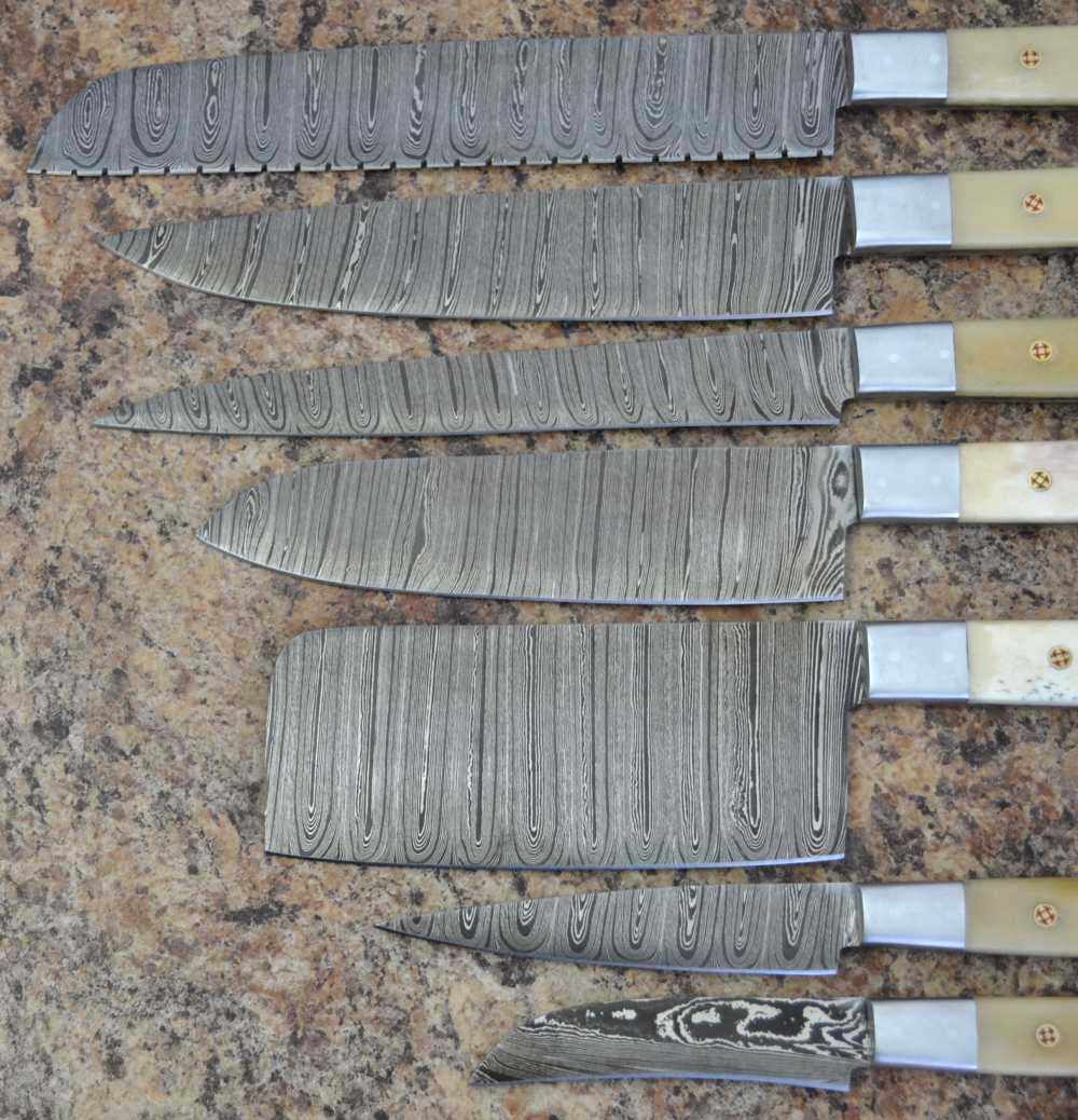 Damascus Steel Handmade 7 Pcs Luxury Chef Knives Set with Bone /Horn Handle-img-1