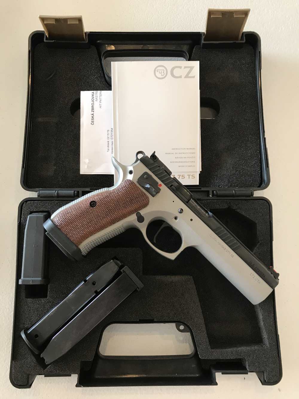 CZ TACTICAL SPORT TWO-TONE 9MM w/3 MAGS-img-1