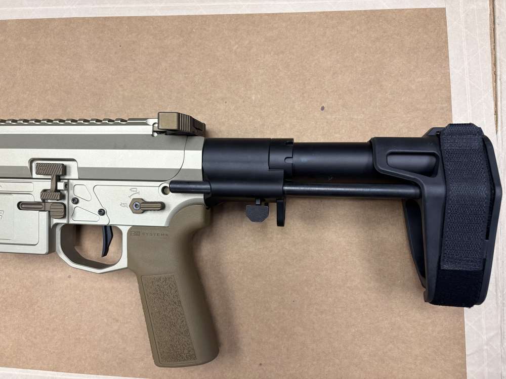BLACKOUT DEFENSE/ DYNAMICS QUANTUM 6MM ARC PISTOL. NO RESERVE -img-1