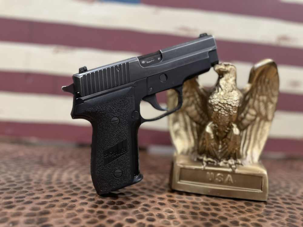 Sig Sauer Swiss Police P228-img-6