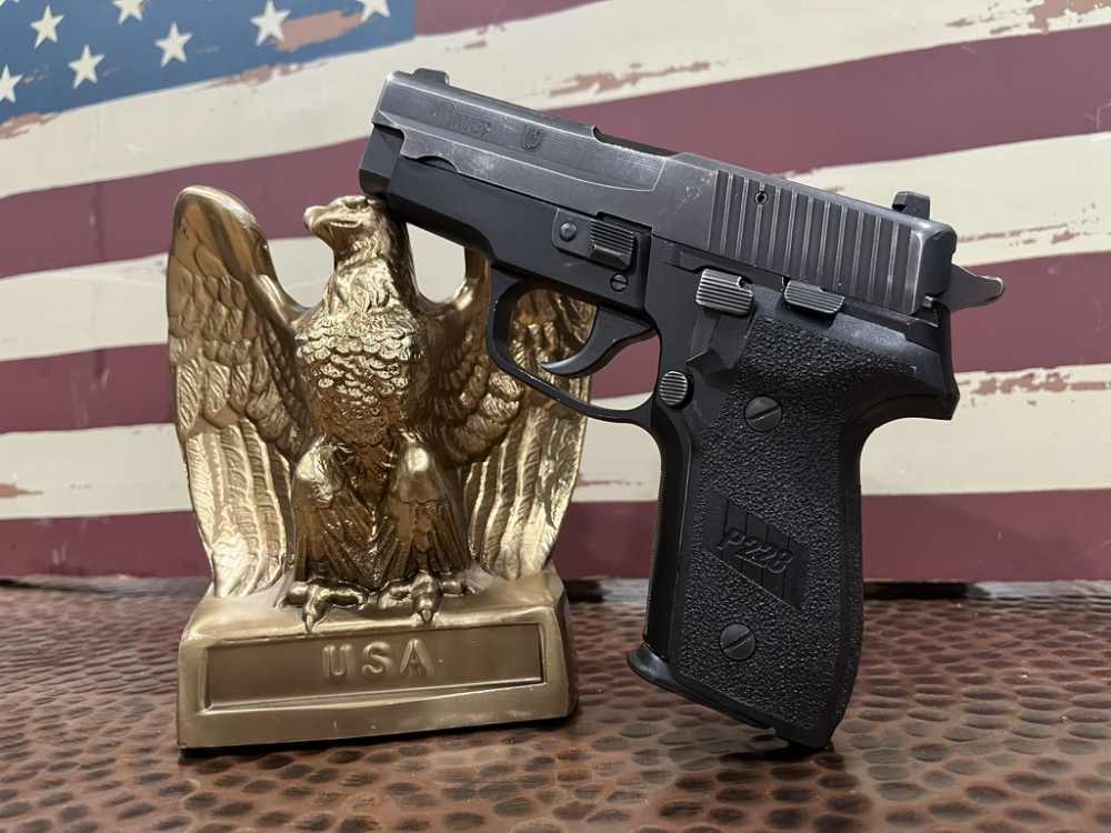 Sig Sauer Swiss Police P228-img-0