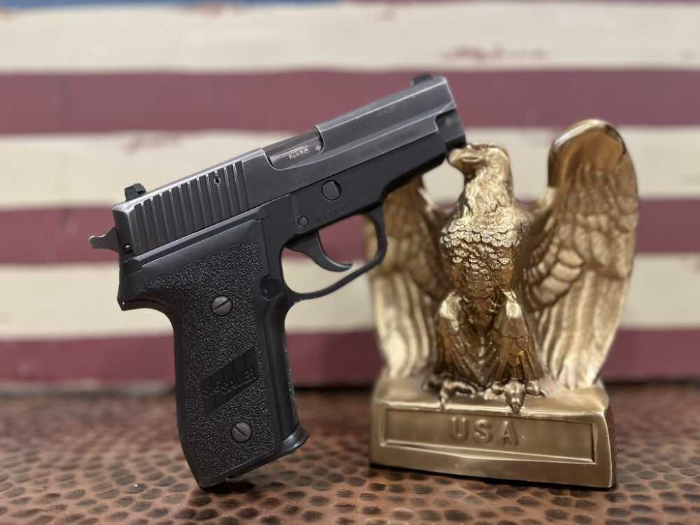 Sig Sauer Swiss Police P228-img-8