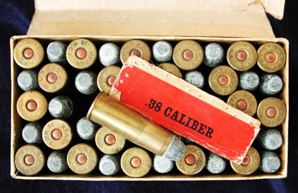 Vintage 2 Piece Box Winchester .38 W.C.F. .38-40 Model 1873-img-1