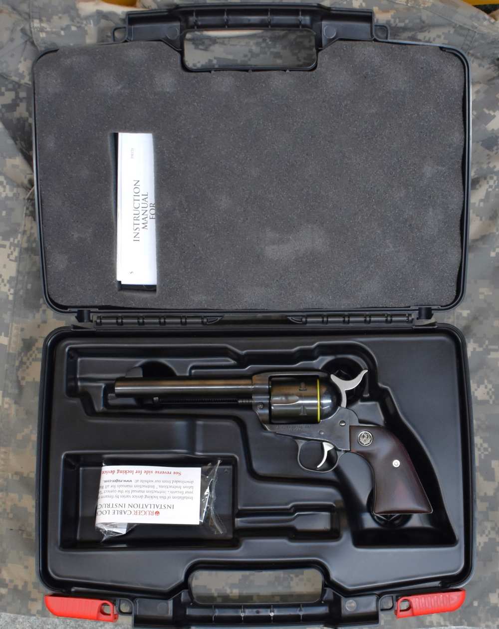 Ruger New Vaquero in .45 Colt blued 5½” barrel - NEW!-img-7