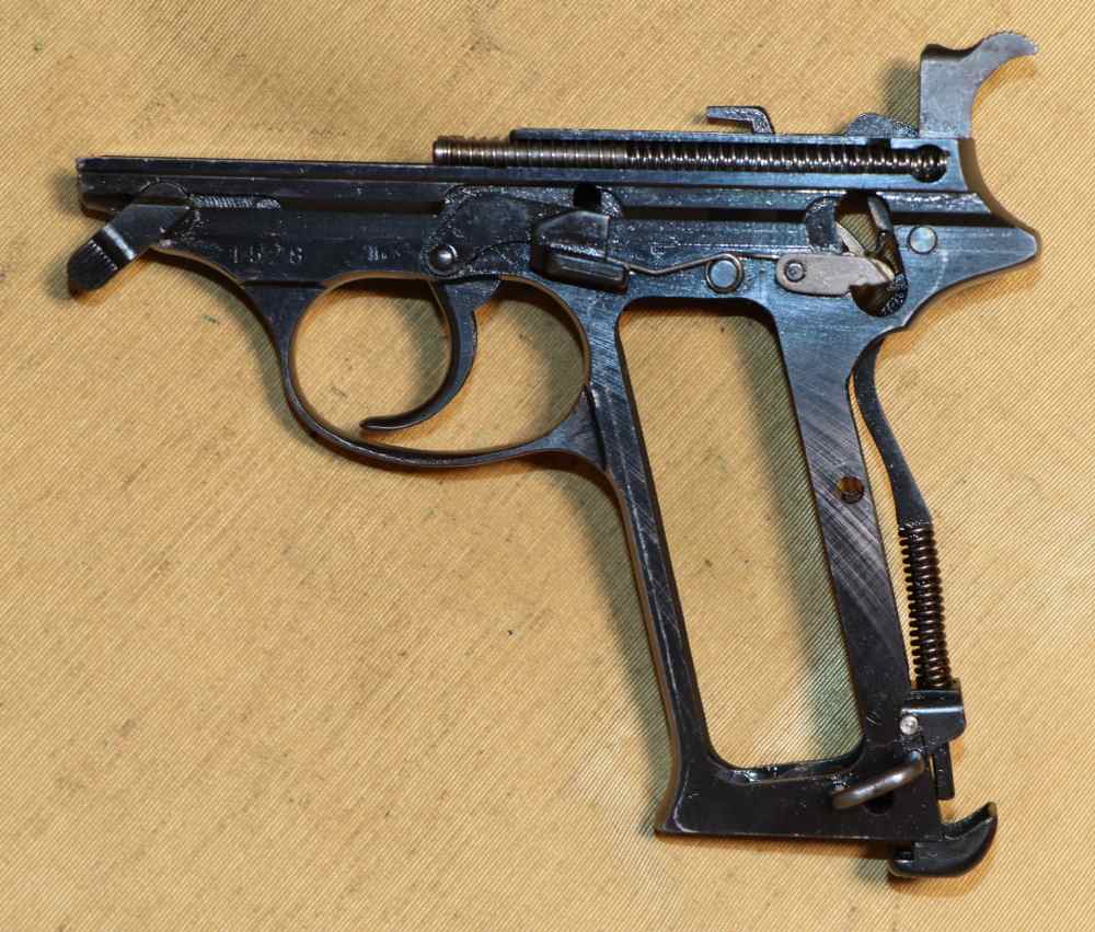 Mint & Scarce WWII German Walther P.38 ac45 Pistol w/ Holster-img-7