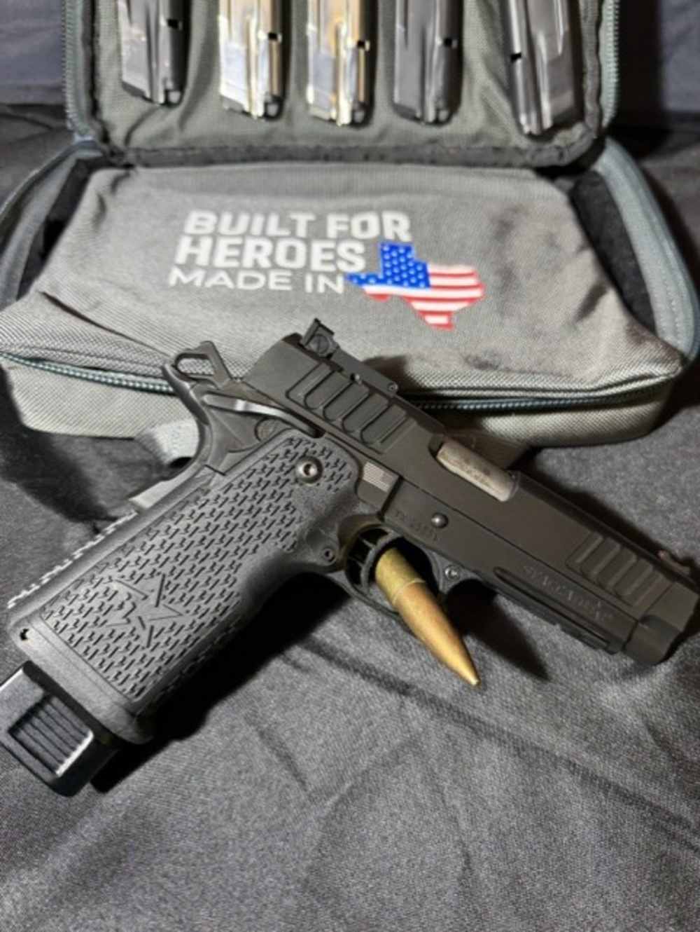 Staccato P 9mm – Serial TX25559 – Like New – 6 Magazines & Accessories-img-2