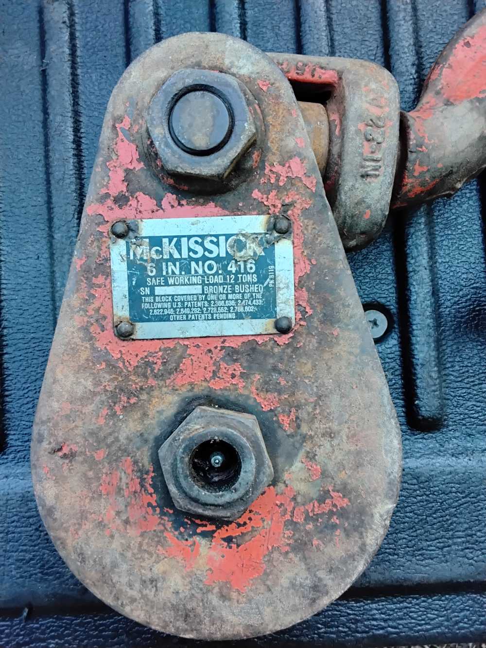 Mckissick 12 ton 6 inch snatch block -img-0