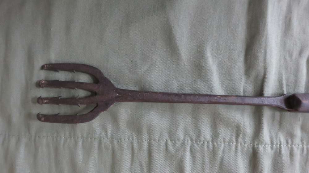 1850-1910 48" Antique Hand-Forged 4-Tine Eel Spear Gig-img-3