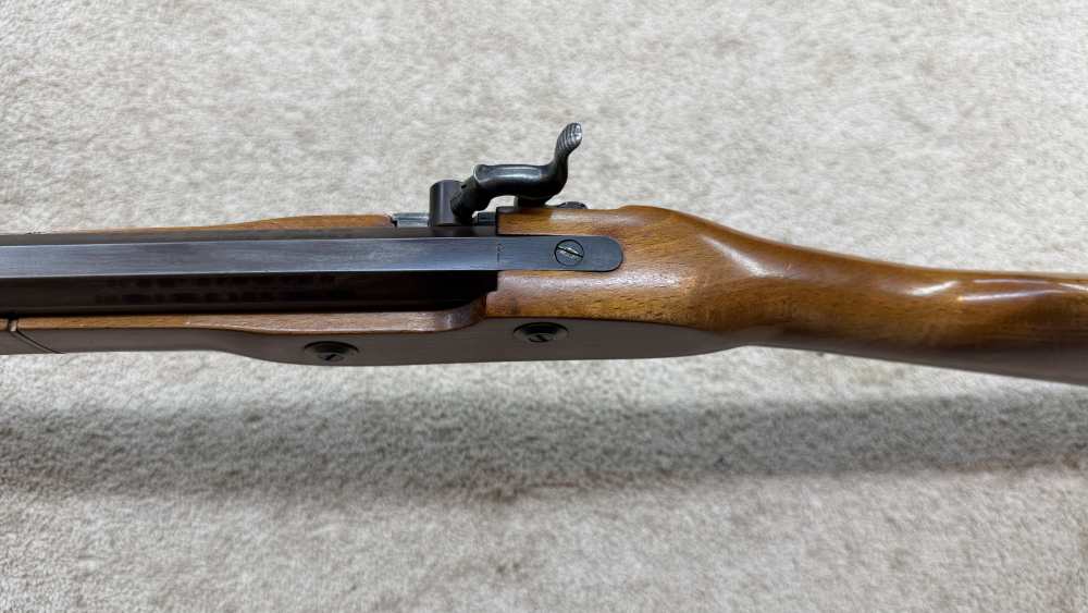 KENTUCKY RIFLE by Traditions 50 cal Black Powder VG COND-img-11