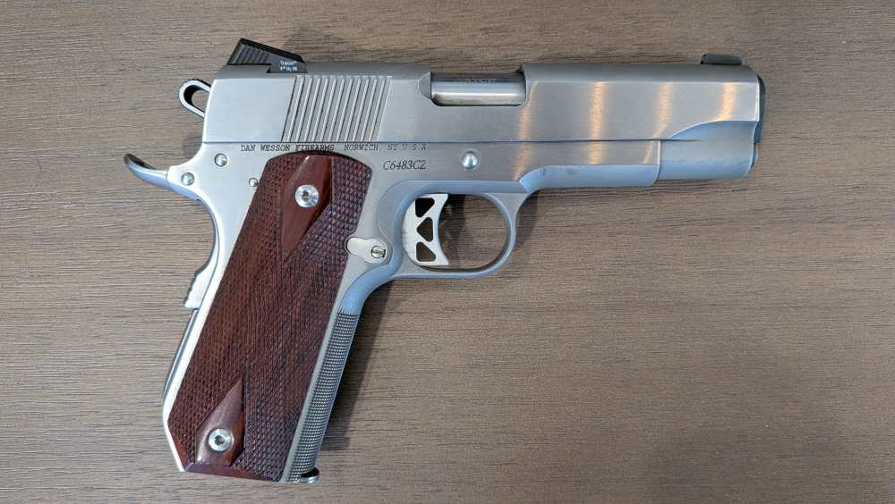 Dan Wesson Commander Classic .45 ACP-img-0