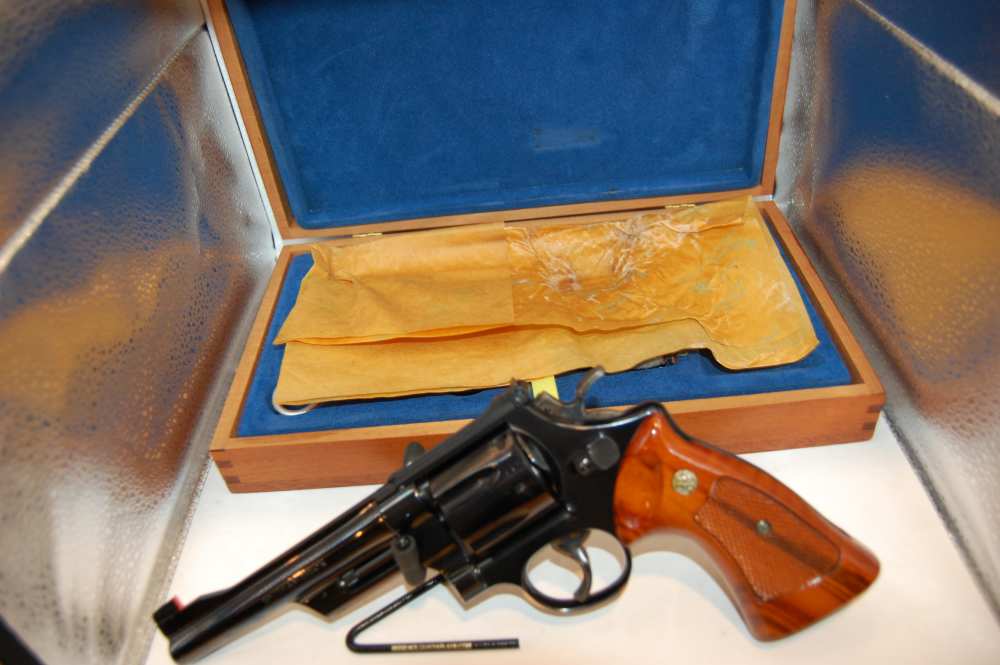 Smith & Wesson Model 27-2 Double Action Revolver Case Tools papers-img-9