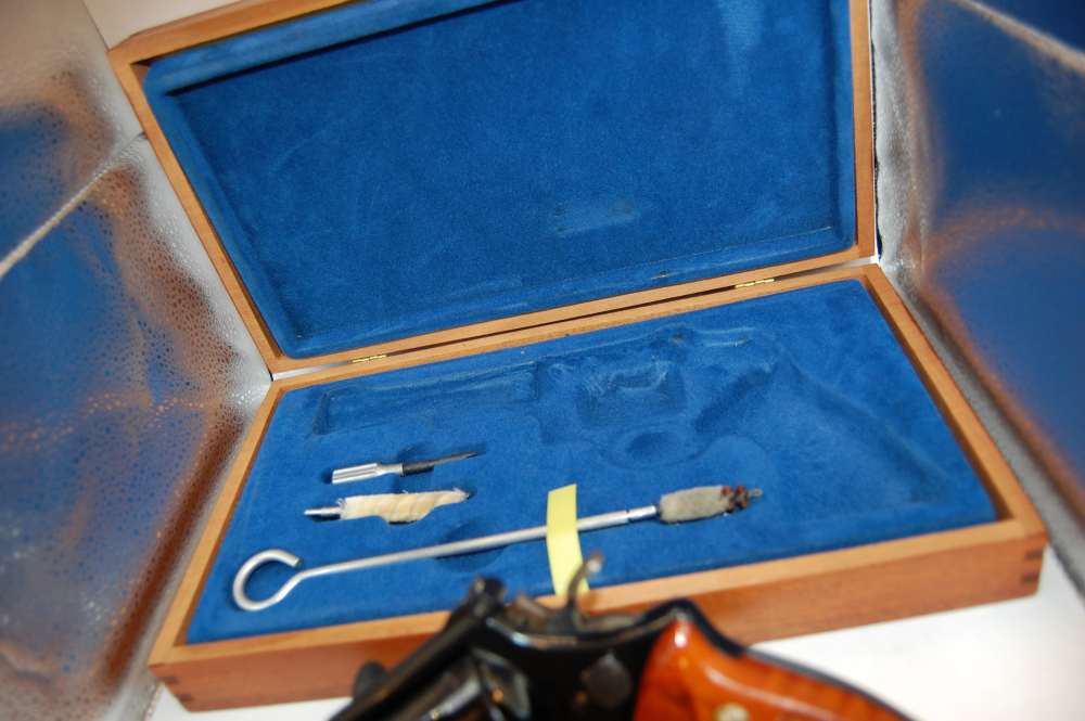 Smith & Wesson Model 27-2 Double Action Revolver Case Tools papers-img-8