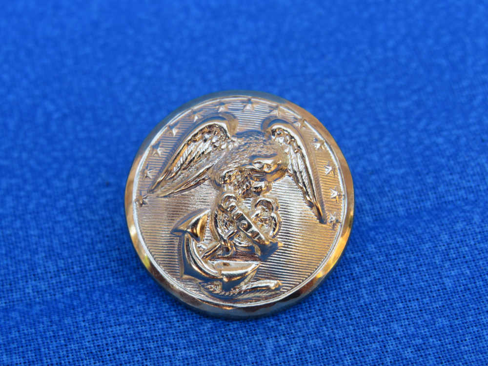 USMC DRESS BUTTON GOLD TONE OVER BRASS Waterbury 1 INCH IN DIAMETER -img-0