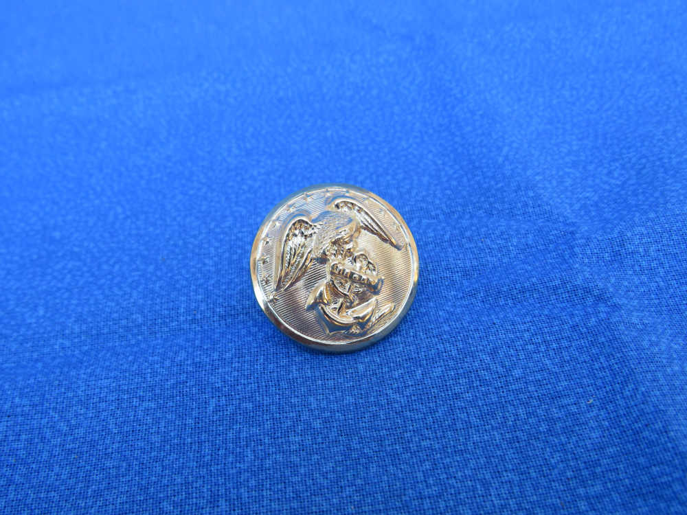 USMC DRESS BUTTON GOLD TONE OVER BRASS Waterbury 1 INCH IN DIAMETER -img-2