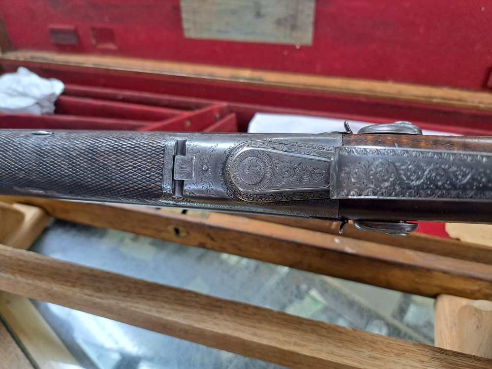 James Purdey Double hammer Riffle with Case-img-25