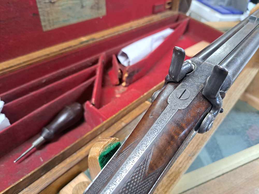 James Purdey Double hammer Riffle with Case-img-5