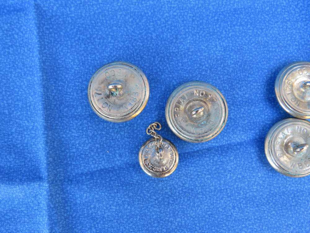 USMC DRESS BUTTONS GOLD TONE BRASS WB CO SERIAL NO 176 & HILBORN-HAMBURGER -img-4