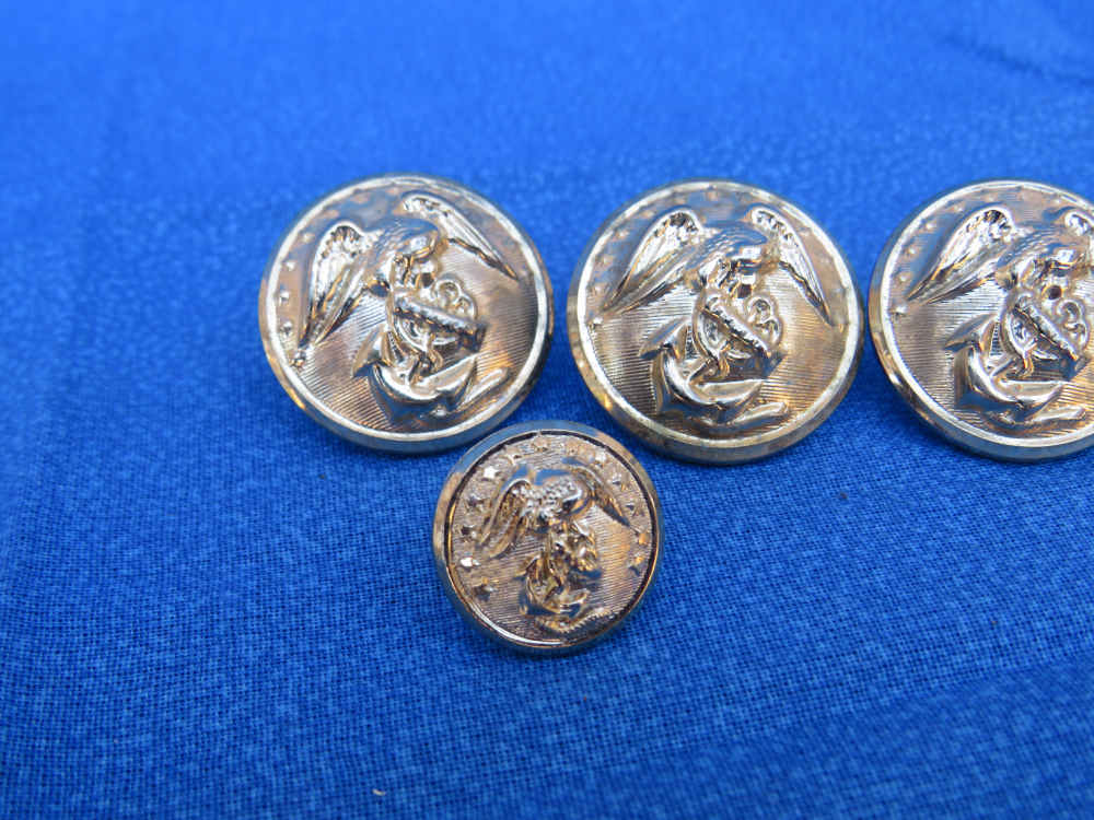 USMC DRESS BUTTONS GOLD TONE BRASS WB CO SERIAL NO 176 & HILBORN-HAMBURGER -img-1