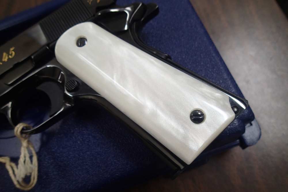 COLT 1911 SERIES 80 ROYAL BLUE "CLASSIC 45" DAVIDSONS EXCLUSIVE 1995 NIB-img-7