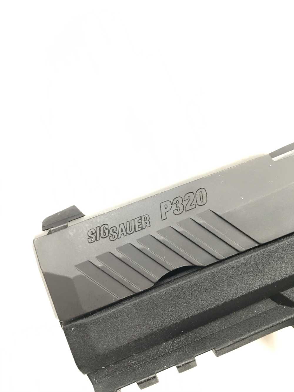 Sig Sauer P320 Carry 9mm Pistol with one Magazine and factory case-img-5