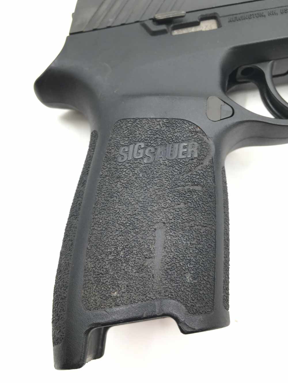 Sig Sauer P320 Carry 9mm Pistol with one Magazine and factory case-img-15