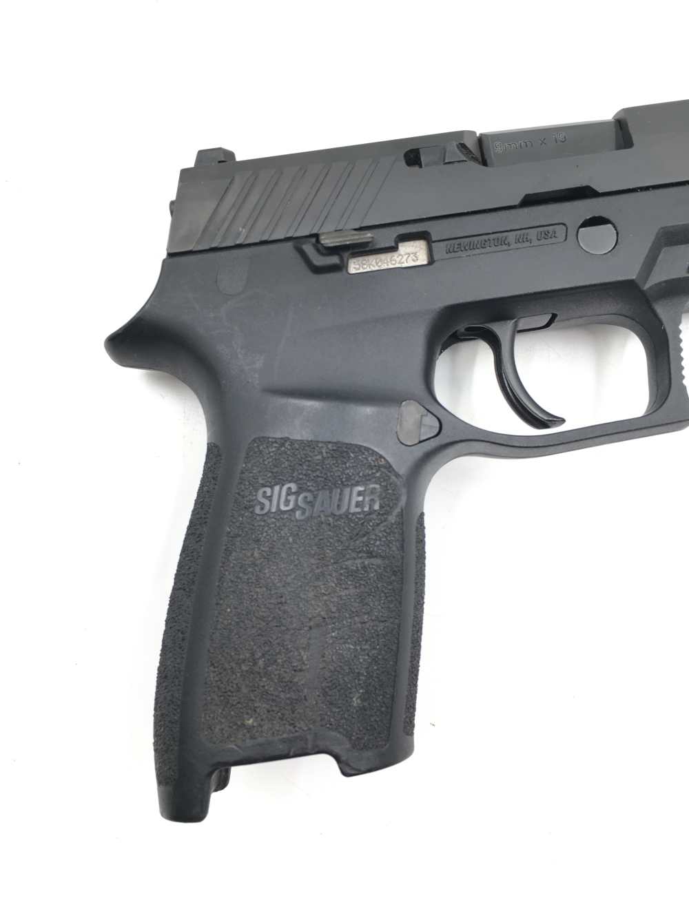 Sig Sauer P320 Carry 9mm Pistol with one Magazine and factory case-img-13