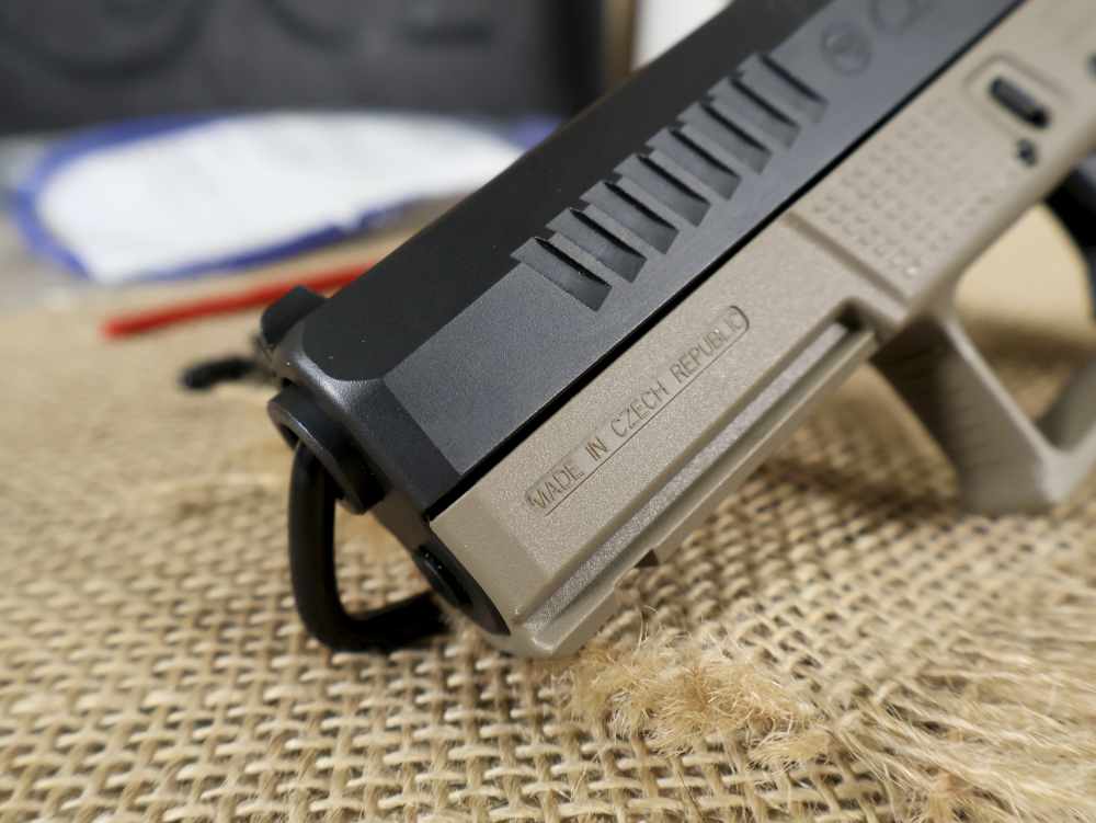 CZ P-10 C 9mm Semi-Auto 15+1 Two-Tone Handgun Black/FDE 2-Mags LNIB-img-1