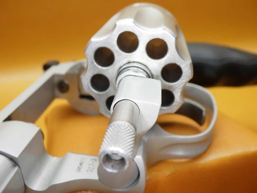 S&W 317-3 AirLite .22 LR 3" Bbl 8-Shot Light Weight Revolver w/Box-img-19