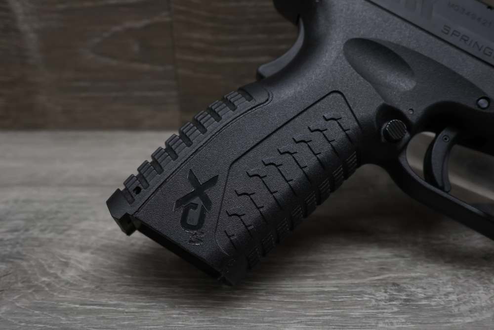 Springfield Armory XDM-40 4.5" - OEM Gear Package, Box & 3 Mags - Excellent-img-9