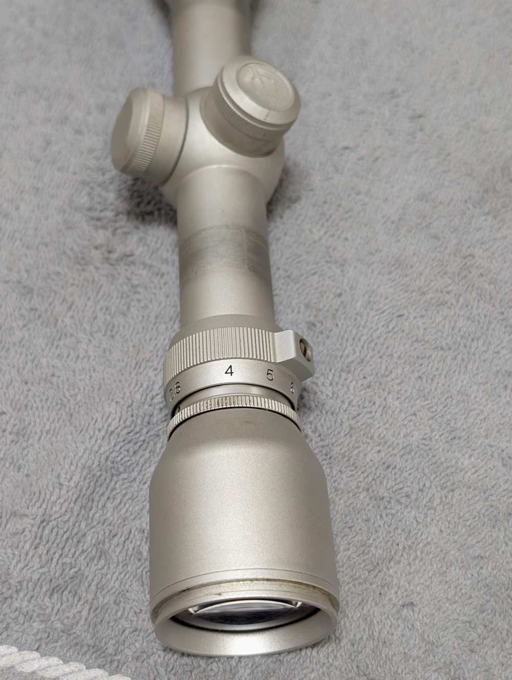 Simmons Aetec 2.8-10x44 Silver sharp lenses-img-3