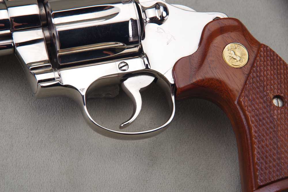 1978 Colt Diamondback 22LR 6'' Nickel 98%+ with Original Box & Papers-img-11