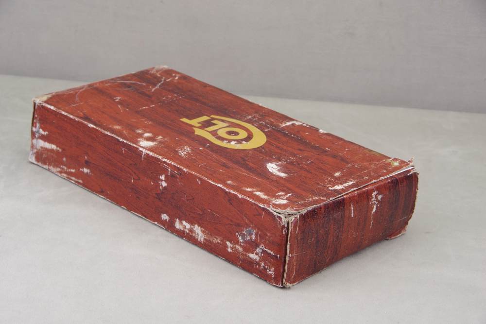 1978 Colt Diamondback 22LR 6'' Nickel 98%+ with Original Box & Papers-img-4