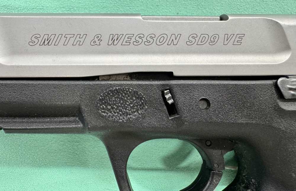 Smith & Wesson SD9 VE-img-2