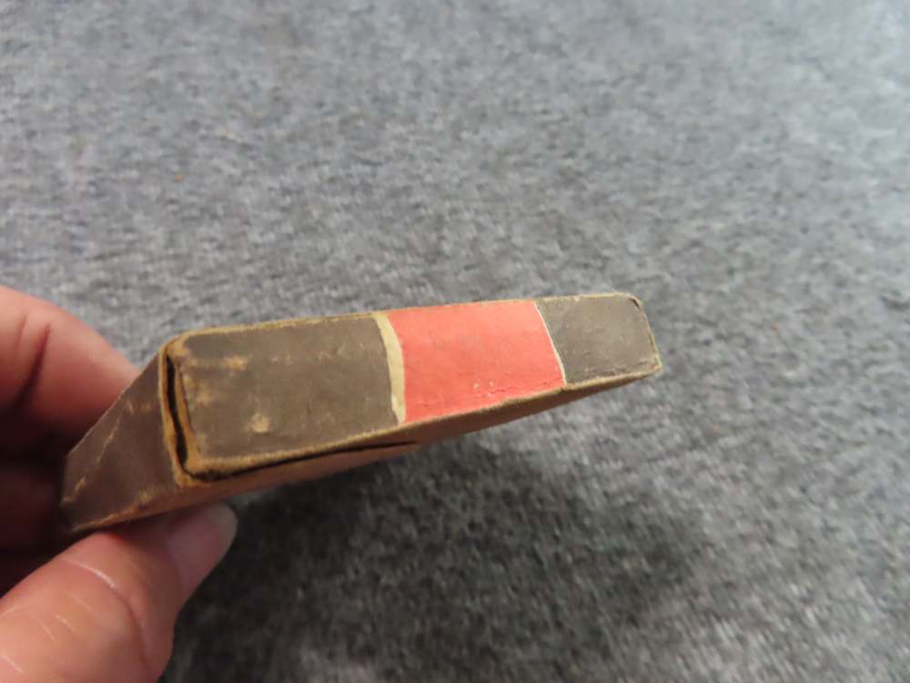 SEALED BOX OF 20 RUSSIAN CIGARETTES, UNKNOWN ERA OR CONDITION-img-3