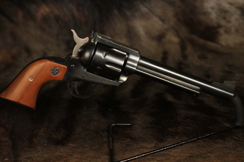 Ruger New Model Blackhawk - .41 Mag-img-4
