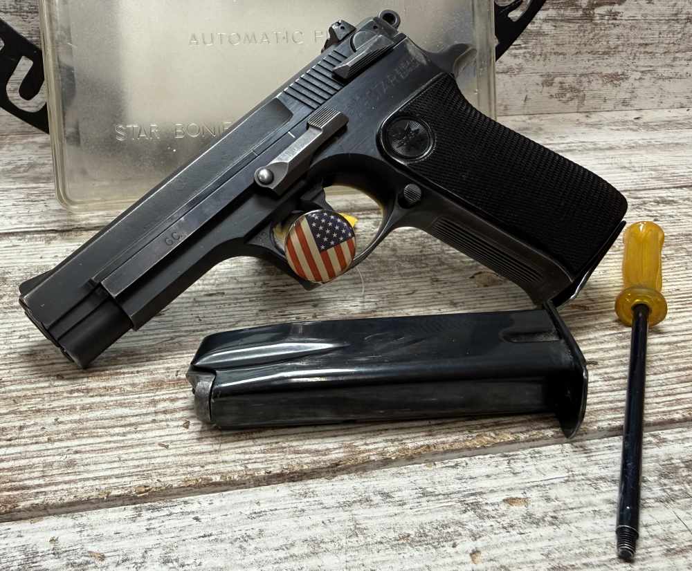* Star * 30m * 30 M * 9mm * Two Matching Magazines * Hard Case * 1993 *-img-0