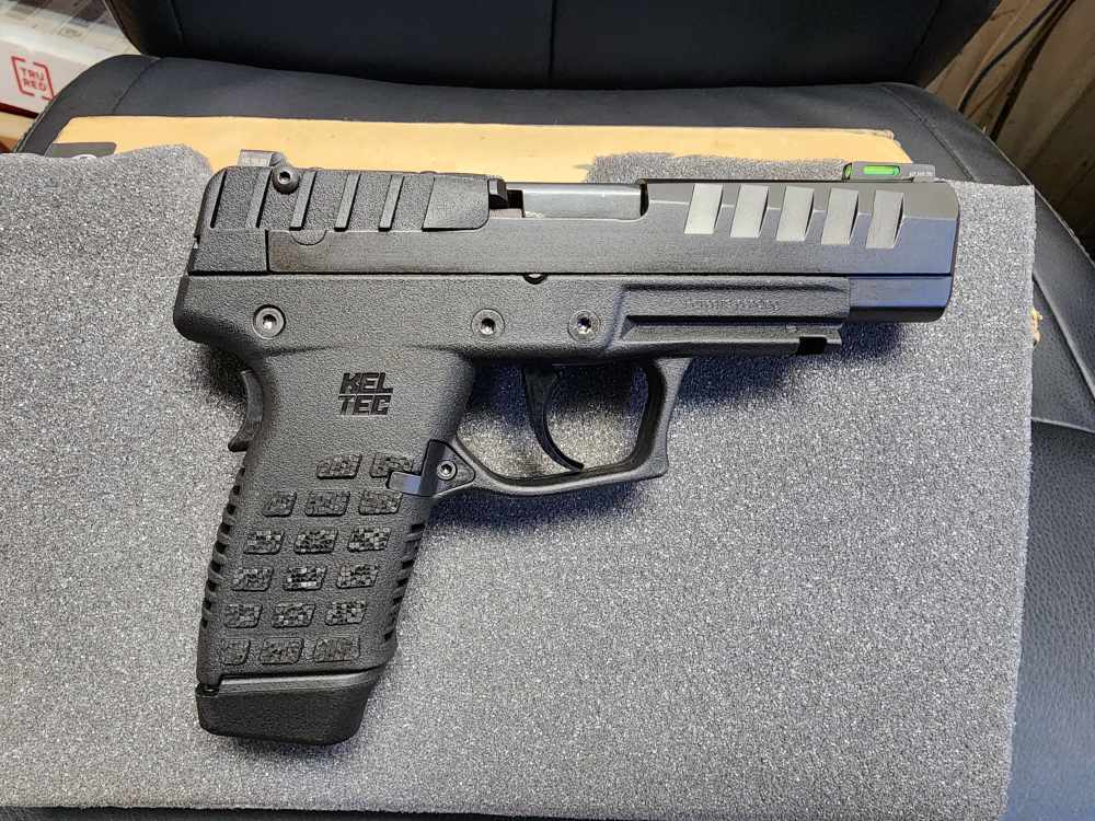 PICS! NEW KELTEC P15 9MM PISTOL 4" 15+1 12+1 FIBER OPTIC NIB 4 KEL TEC DAO-img-3