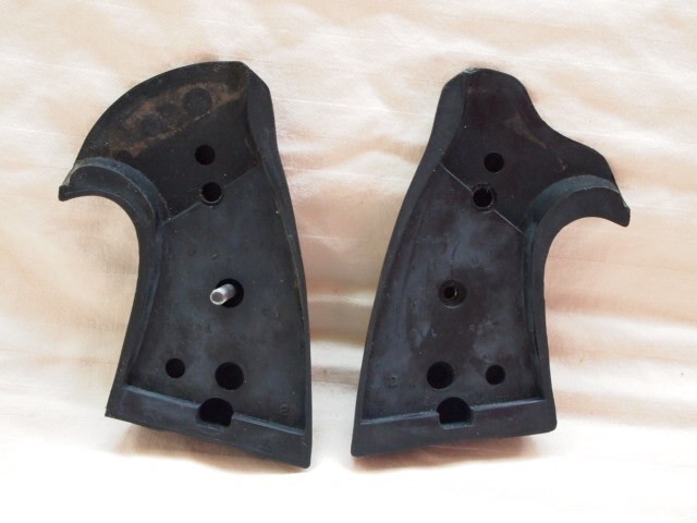 Colt J Frame (small frame) Pachmayr Grip-img-2