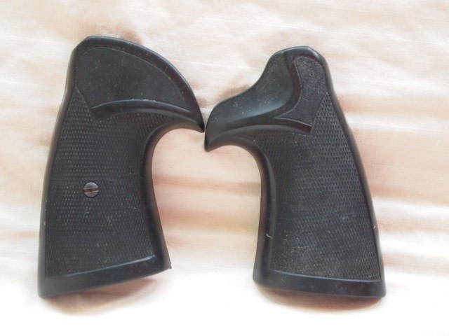 Colt J Frame (small frame) Pachmayr Grip-img-0