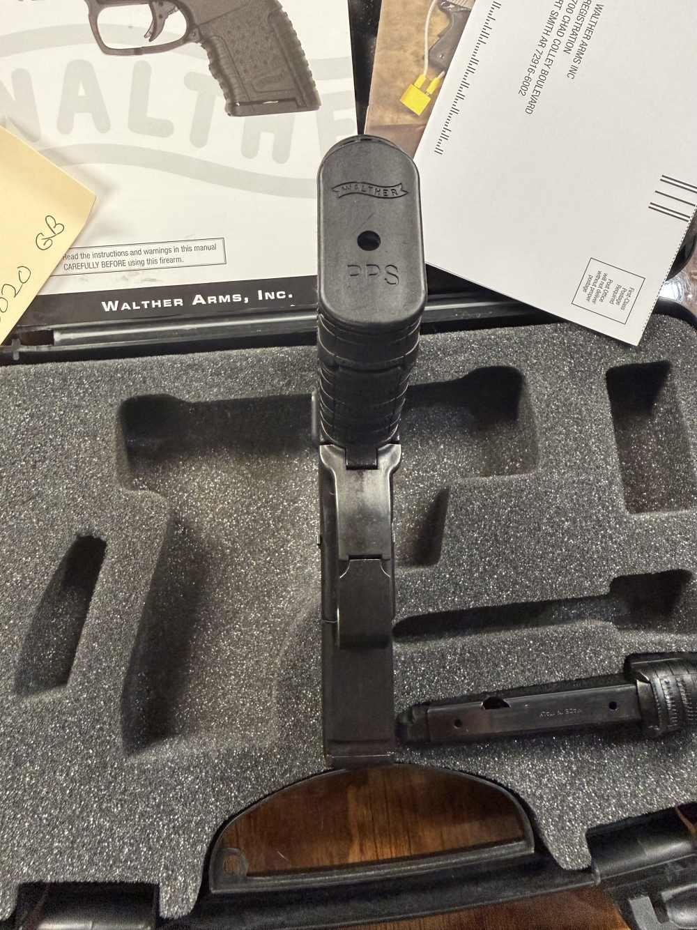 Preowned Walther PPS Gen 1 .40 caliber with night sights and more-img-4