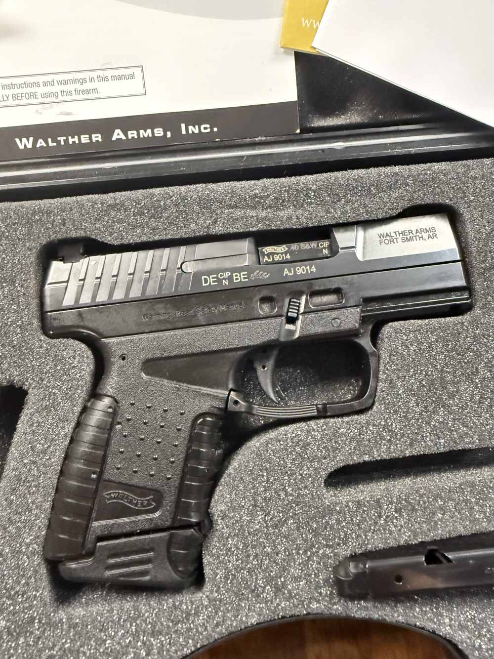 Preowned Walther PPS Gen 1 .40 caliber with night sights and more-img-2
