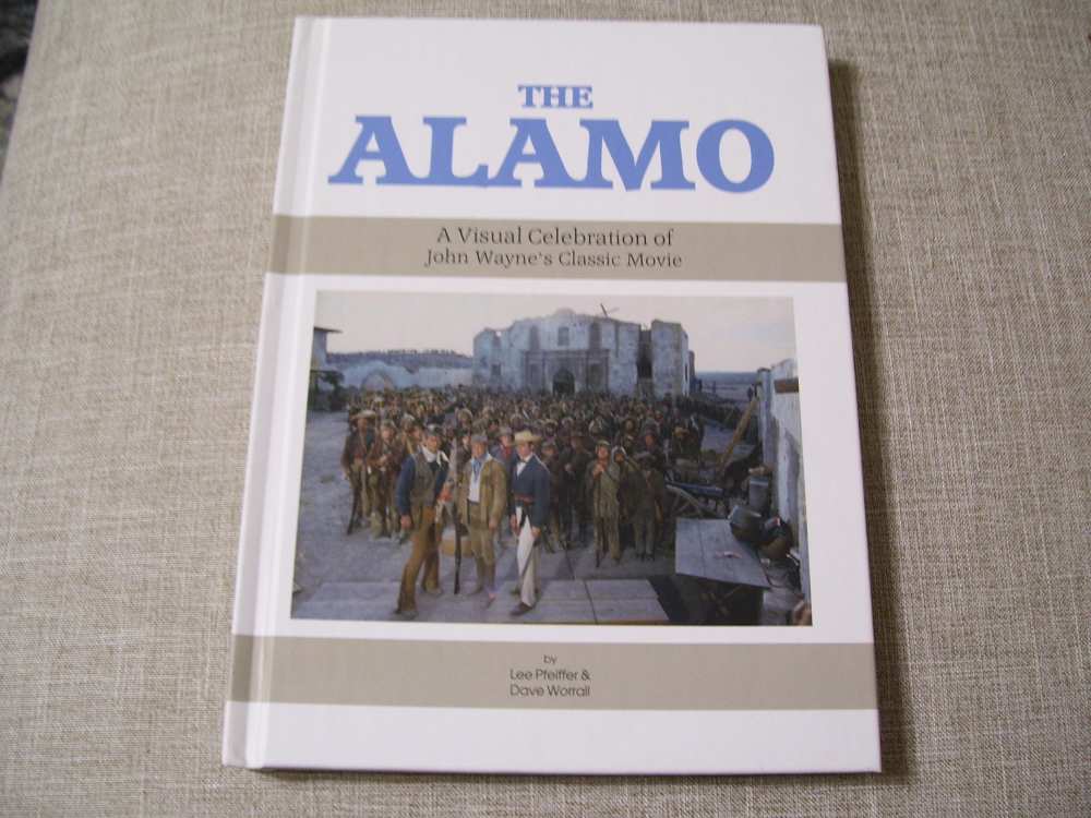 John Wayne The Alamo Book-img-0