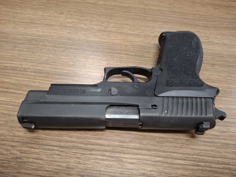 SIG Sauer P220 .45 ACP SIGLite Sights-img-3